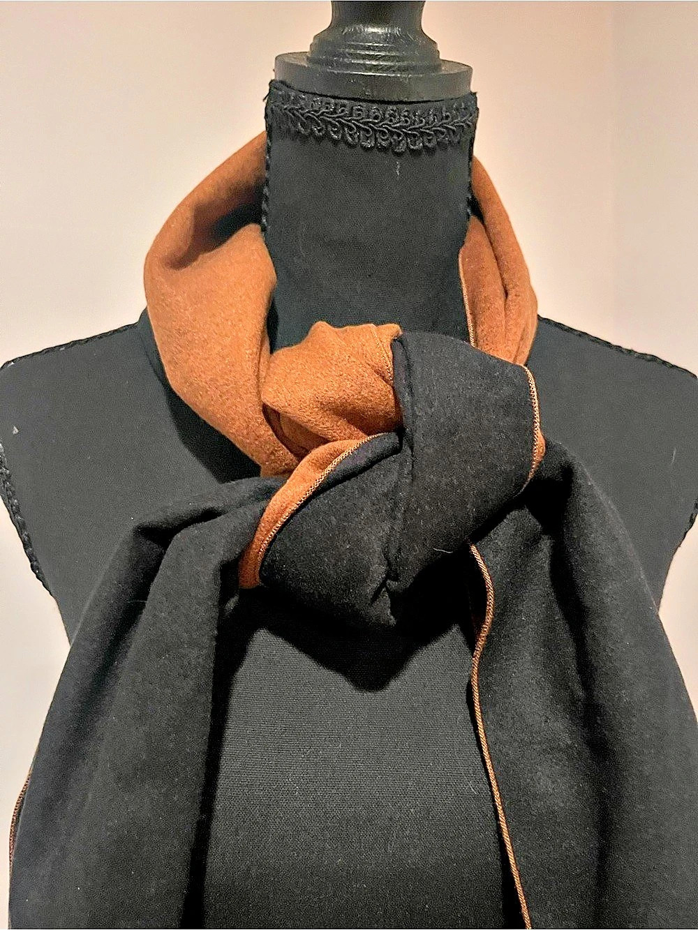 Chesley Reversible Black Brown Scarf Like New 100% Silk